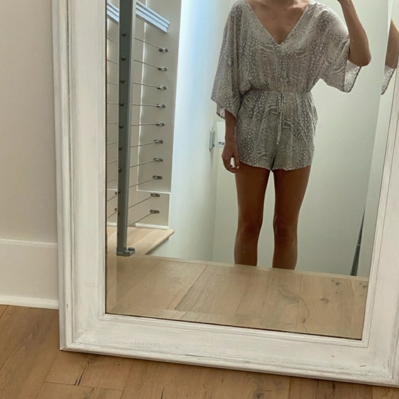 Honey Punch Short Set Romper - Picture 6 of 7